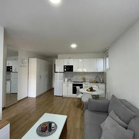 Cera Luxe Soko Banja